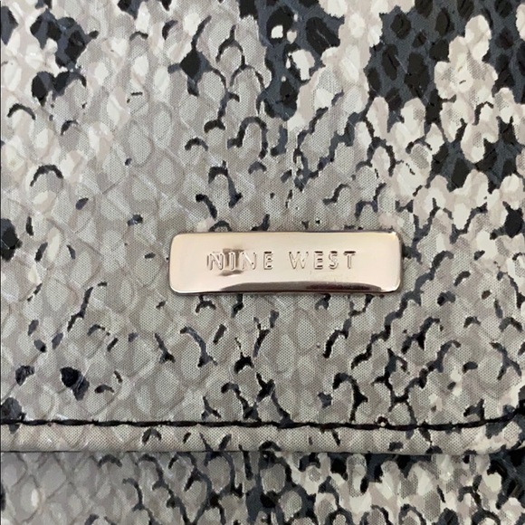 Nine West snakeskin purse - Picture 5 of 6